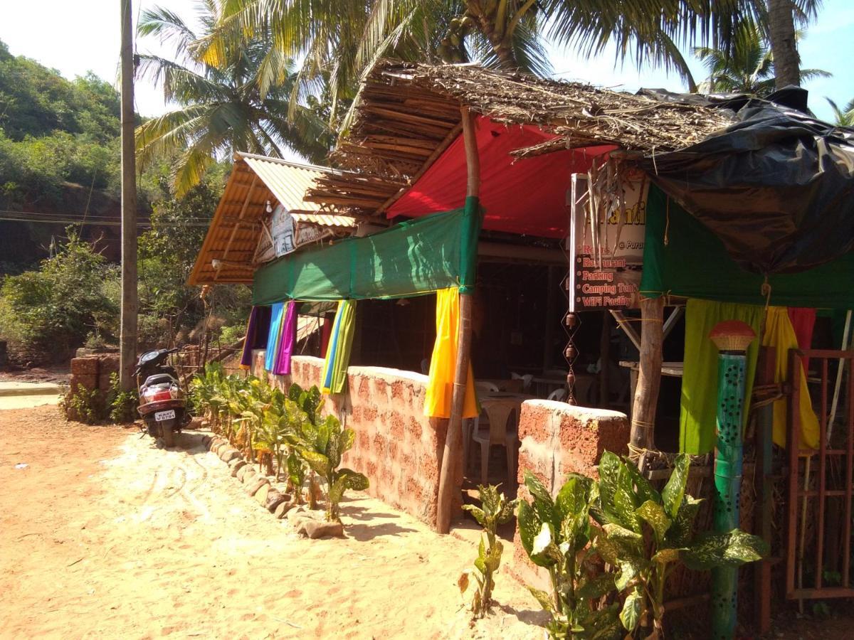 Om Shanti Paradise The Beach Hotel Tadri Exterior foto